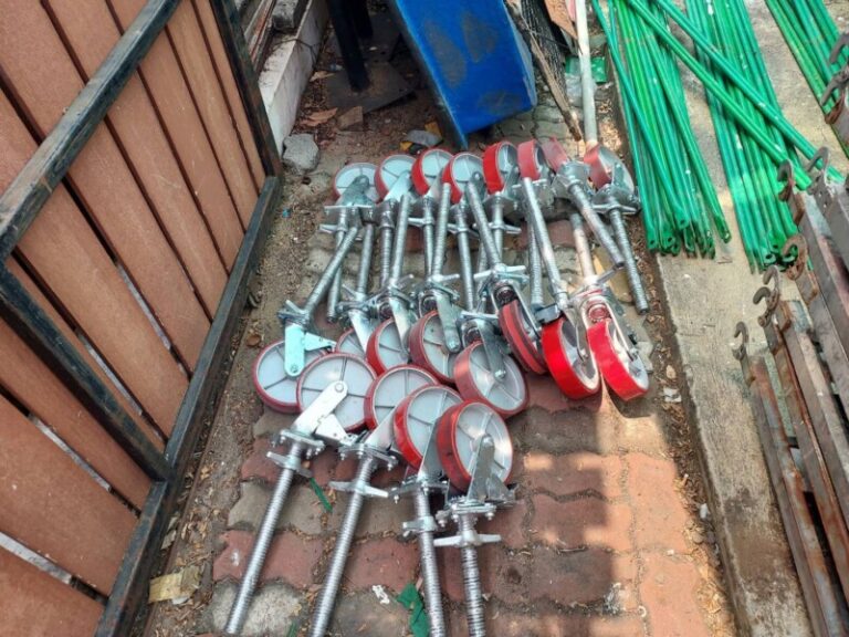 นั่งร้านคลองหลวง